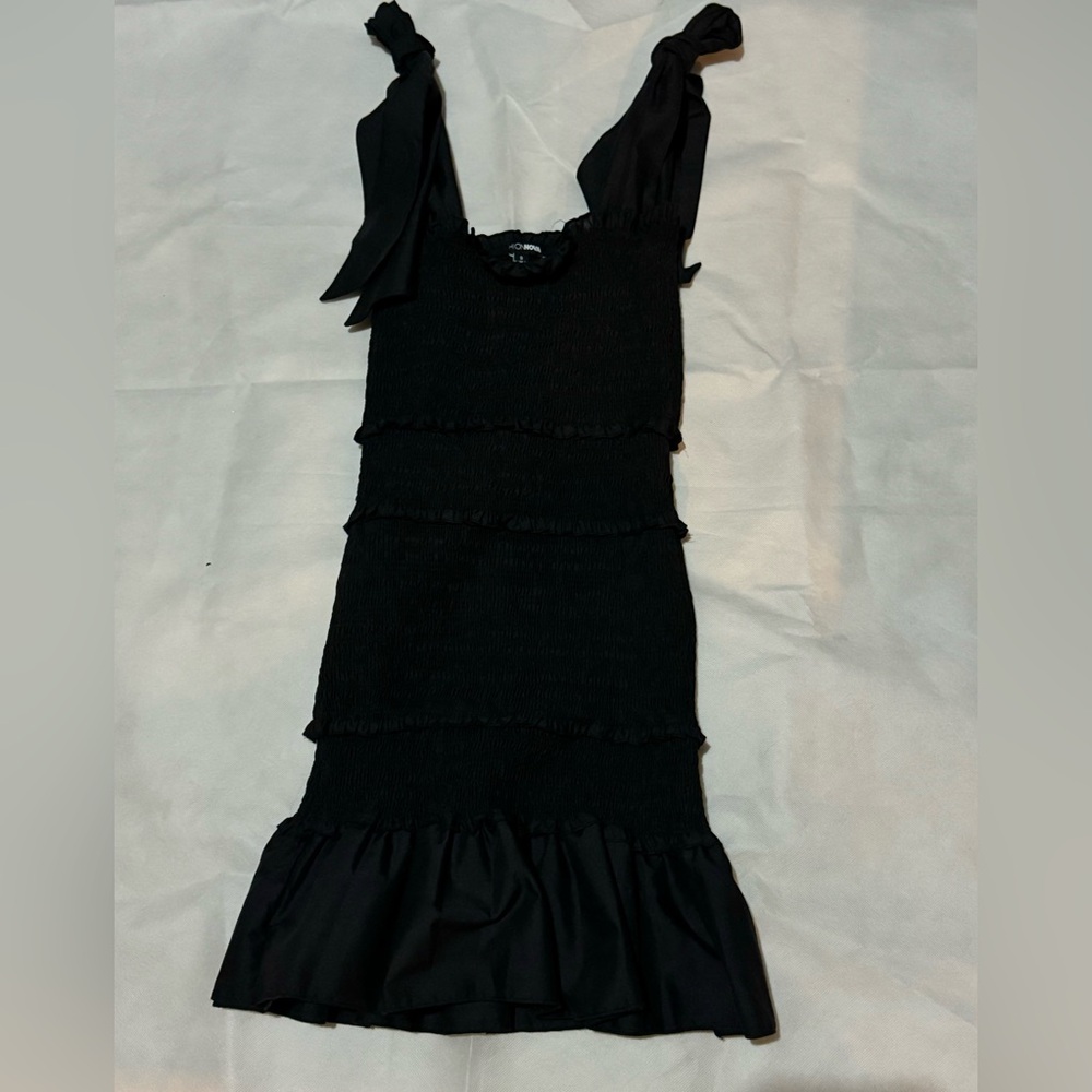 Small fashion nova dress